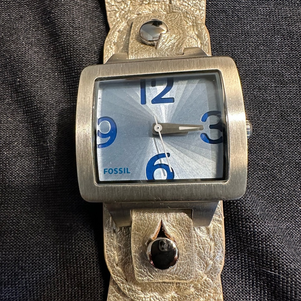 Vintage Fossil women’s watch silver leather band WB-4153 Boho Hippie braid